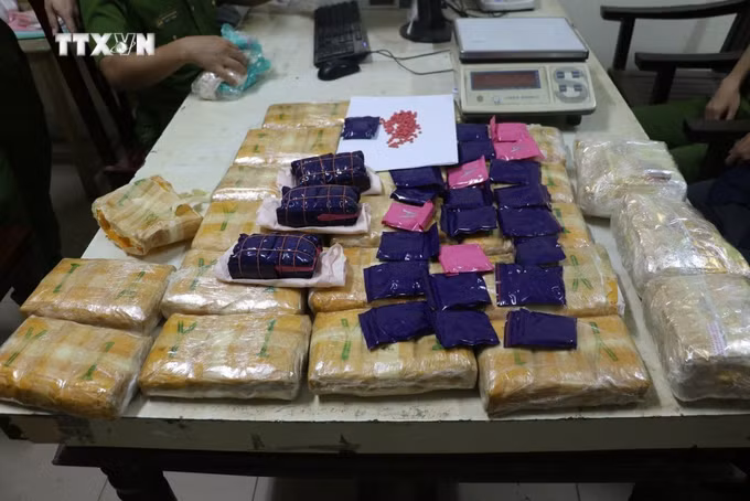 vna_potal_nghe_an__triet_xoa_duong_day_ma_tuy_xuyen_quoc_gia_thu_giu_hon_20kg_ma_tuy_7430250.jpg