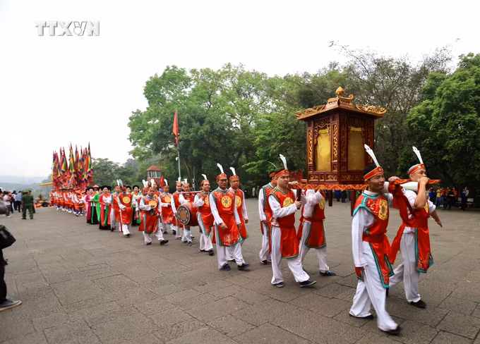 vna_potal__dang_huong_gio_to_hung_vuong_2024__7328497.jpg
