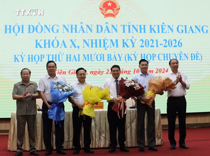 vna_potal_hoi_dong_nhan_dan_tinh_kien_giang_bau_pho_chu_tich_ubnd_tinh_7663905.jpg