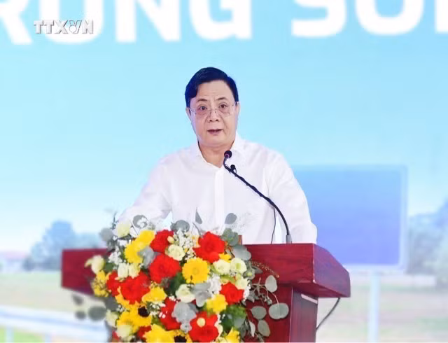 vna_potal_khoi_cong_du_an_xay_dung_duong_ho_chi_minh_doan_cho_chu_-_nga_ba_trung_son___7418000.jpg