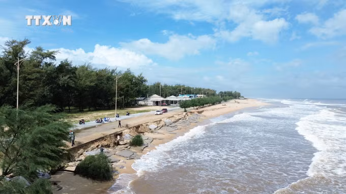 vna_potal_thua_thien_–_hue_sat_lo_bo_bien_dien_bien_phuc_tap_7664220.jpg
