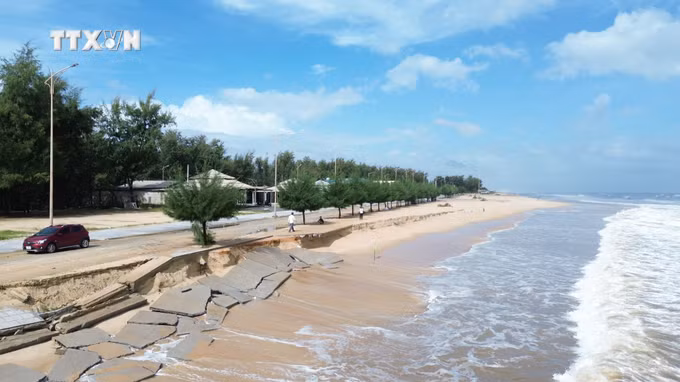 vna_potal_thua_thien_–_hue_sat_lo_bo_bien_dien_bien_phuc_tap_7664209.jpg