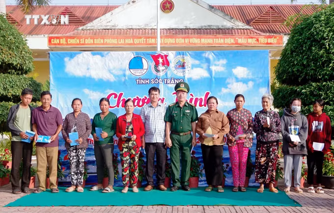 vna_potal_tuoi_tre_bien_phong_soc_trang_to_chuc_nhieu_hoat_dong_y_nghia_trong_“thang_ba_bien_gioi”_7270722.jpg