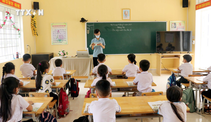 Các phòng học ở xã Kim Quan được đầu tư xây dựng khang trang, sạch đẹp. Ảnh: Quang Cường – TTXVN vna_potal_doi_thay_vung_dat_atk_yen_son_tuyen_quang_7187489.jpg