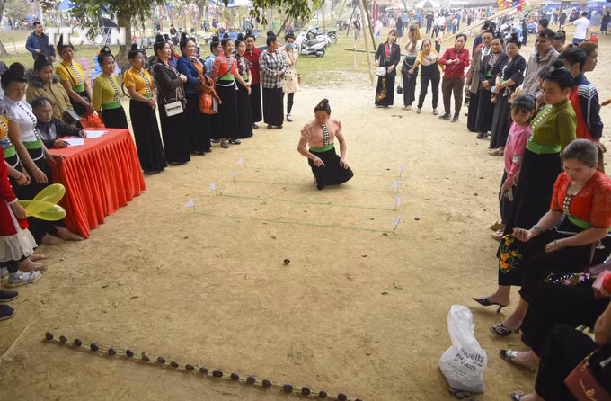 vna_potal_da_dang_sac_mau_van_hoa_vung_cao_tai_le_hoi_hoa_ban_6622924.jpg
