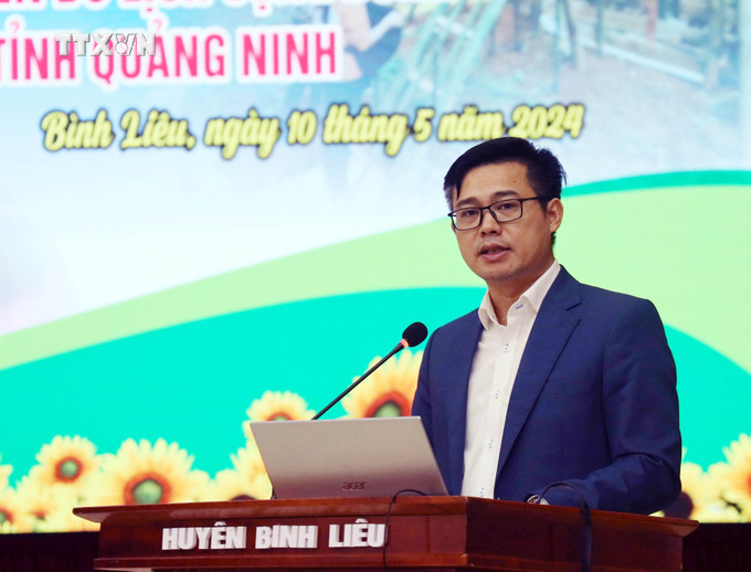 Tiến sĩ Phạm Đức Anh, Viện trưởng Viện Việt Nam học và Khoa học và phát triển, Đại học Quốc gia Hà Nội phát biểu. Ảnh: Đức Hiếu - TTXVN vna_potal_van_hoa_soi_duong_quang_ninh_bao_ton_va_phat_huy_di_san_dien_xuong_then_7369400.jpg