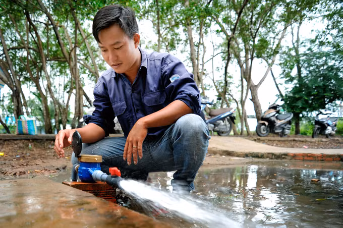 Vũng bãi ngang gian nan nước sạch ảnh 10