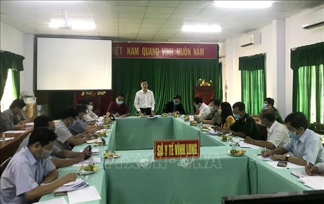 Ngày 27/12/2020, đoàn công tác của Viện Pasteur Thành phố Hồ Chí Minh, do Phó Giáo sư, Tiến sĩ, Viện trưởng Phan Trọng Lân làm trưởng đoàn, làm việc với Ban Chỉ đạo phòng, chống dịch COVID-19 tỉnh Vĩnh Long sau khi tỉnh này vừa xác định có 1 ca mắc COVID-