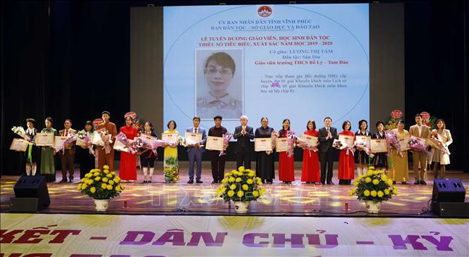 Vĩnh Phúc: Tuyên dương 170 giáo viên, học sinh dân tộc thiểu số tiêu biểu, xuất sắc