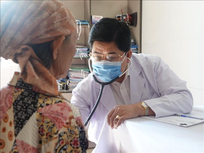 Bình Định khám bệnh miễn phí cho người dân miền núi khó khăn