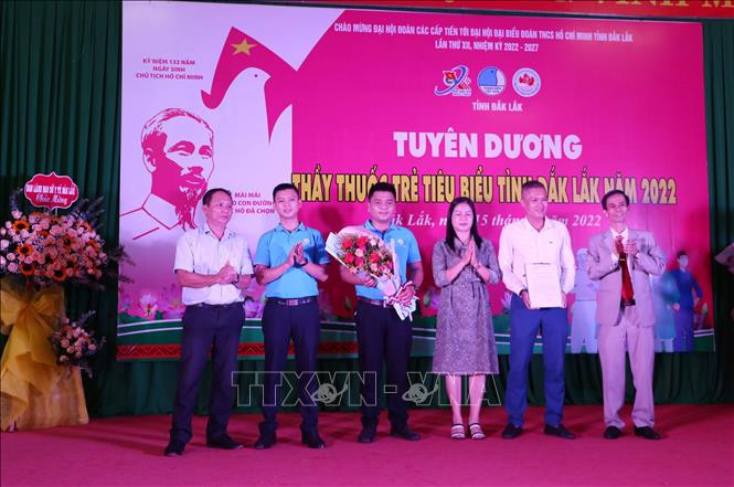 Đắk Lắk: Tuyên dương 32 thầy thuốc trẻ và 40 thiếu nhi tiêu biểu