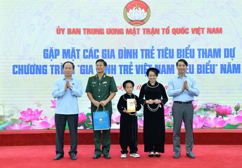 Lan tỏa giá trị tốt đẹp của gia đình Việt Nam