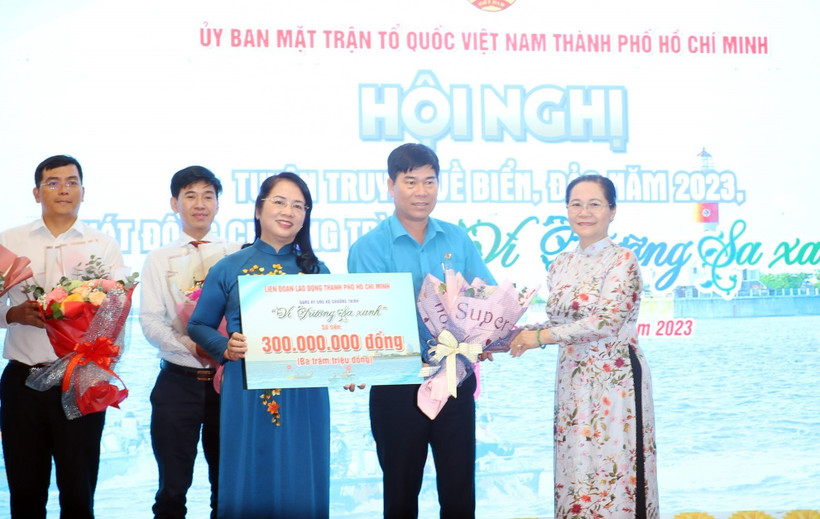 Vận động 76 tỷ đồng cho chương trình “Vì Trường Sa xanh”