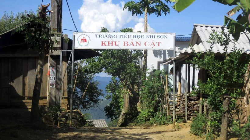 Điểm trường khu bản Cặt, trường Tiểu học Nhi Sơn (Mường Lát, Thanh Hóa). Ảnh: Nguyễn Nam - TTXVN