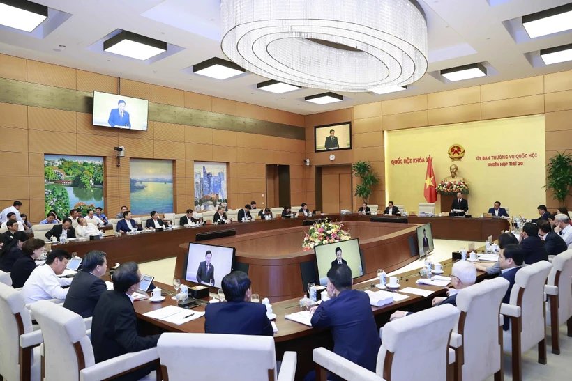 Quang cảnh phiên họp. Ảnh: Doãn Tấn - TTXVN