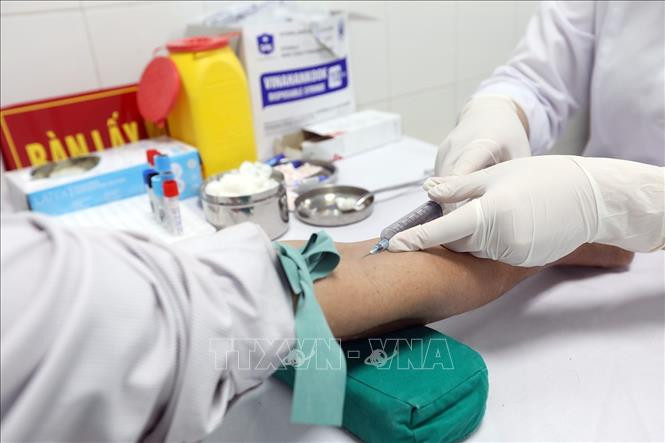 Vaccine ngừa COVID-19 sẽ đến với toàn dân một cách công bằng, khoa học và an toàn