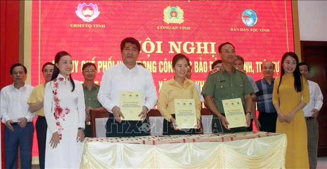 Bảo đảm an ninh, trật tự gắn với phát triển kinh tế - xã hội tại khu vực biên giới, vùng miền núi, dân tộc ở Nghệ An
