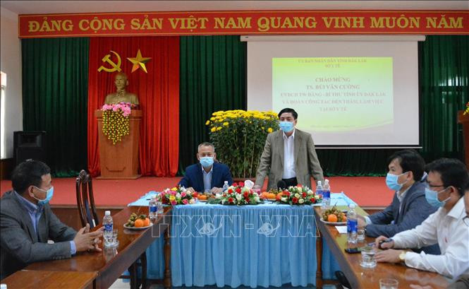 Đồng chí Bùi Văn Cường, Ủy viên Trung ương Đảng, Bí thư Tỉnh ủy Đắk Lắk phát biểu tại buổi làm việc. Ảnh: Tuấn Anh – TTXVN