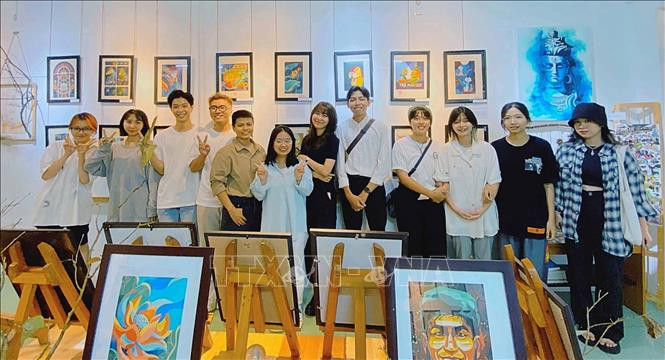Không gian hội họa – Nơi gửi gắm ước mơi, hoài bão của giới trẻ Gia Lai