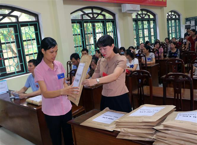 Phổ biến quy chế thi tại Hội đồng thi. Ảnh: Đại Nghĩa - TTXVN 