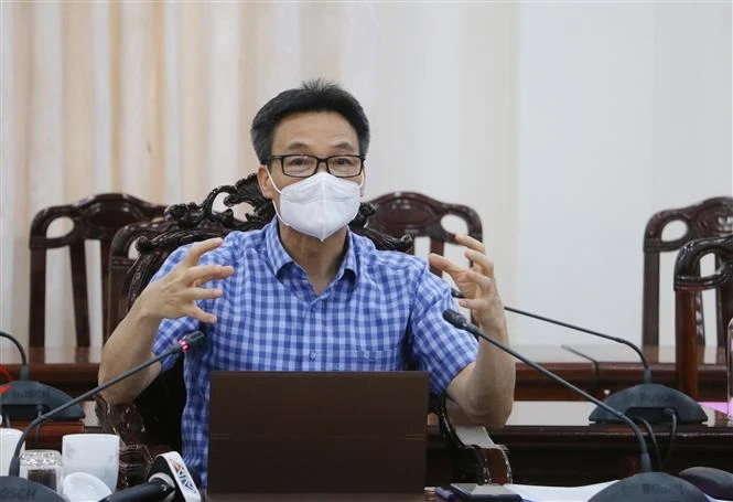 Phó Thủ tướng Vũ Đức Đam: Triển khai đồng bộ "chiến lược vùng" để sớm kiểm soát dịch COVID-19 khu vực phía Nam