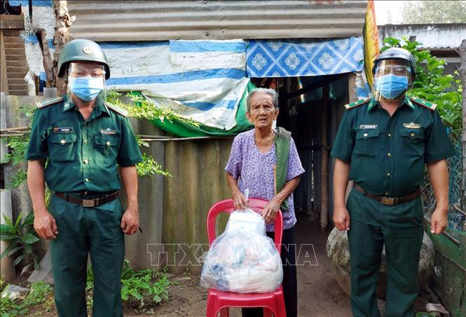 Điểm tựa của người dân khu vực biên giới biển trong đại dịch COVID-19