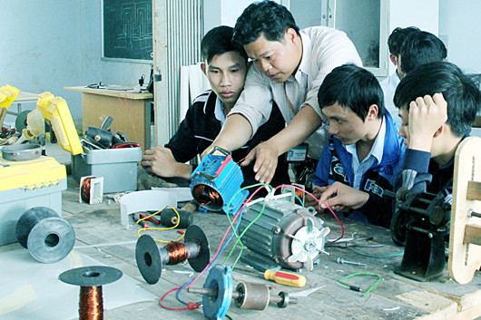 Xây dựng kế hoạch triển khai hỗ trợ đào tạo nghề cho người lao động