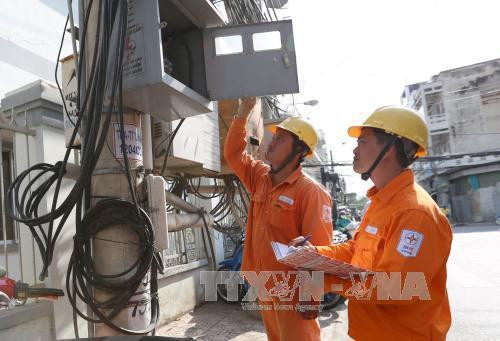 Hướng dẫn sử dụng tiết kiệm điện trong ngày nắng nóng
