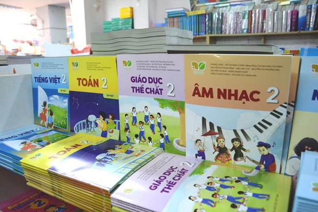 Thứ trưởng Bộ Giáo dục và Đào tạo Phạm Ngọc Thưởng: Thống nhất không tăng giá dịch vụ giáo dục năm học 2022-2023