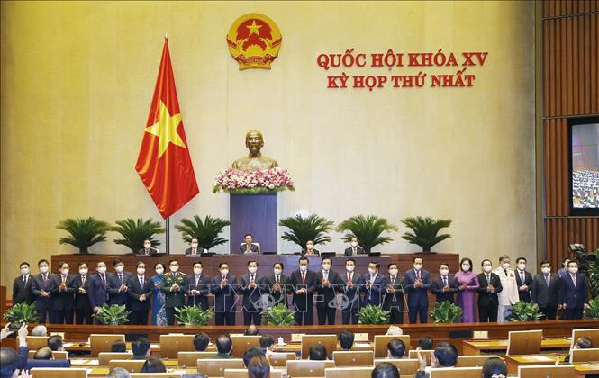 Phê chuẩn bổ nhiệm chức vụ 18 Bộ trưởng và 4 thành viên khác của Chính phủ