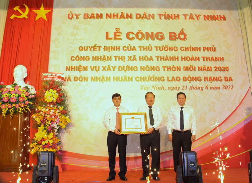 Tây Ninh: Công bố thị xã Hòa Thành hoàn thành nhiệm vụ xây dựng nông thôn mới