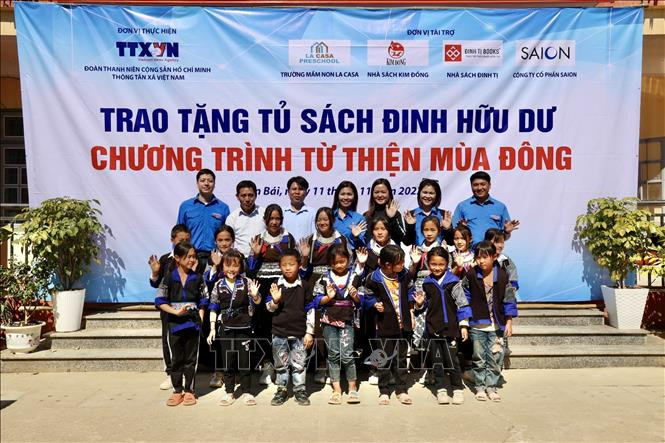 Đưa “Tủ sách Đinh Hữu Dư” đến với học sinh vùng cao Mù Cang Chải