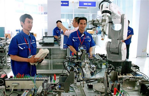 Nâng cao năng lực sản xuất và kiến thức khoa học công nghệ cho thanh niên dân tộc thiểu số