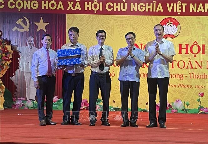 Phó Thủ tướng Vũ Đức Đam dự ngày hội đại đoàn kết toàn dân tộc tại Đồng Nai