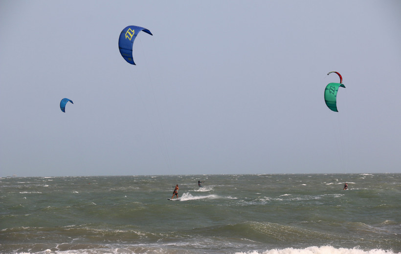 Khách quốc tế đến Việt Nam đạt mốc gần 9 triệu lượt