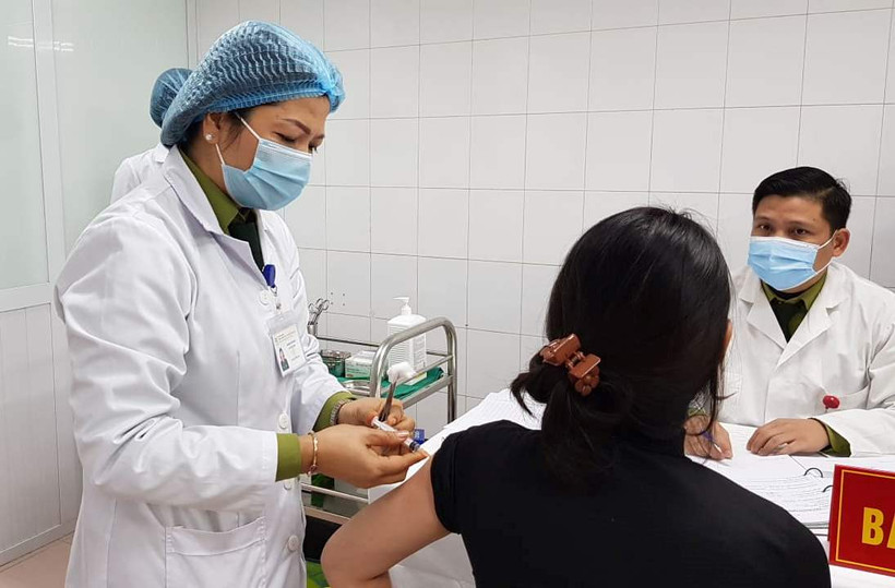 Dịch COVID-19: Không ghi nhận ca mắc mới; bắt đầu tiêm thử nghiệm lâm sàng vaccine COVIVAC