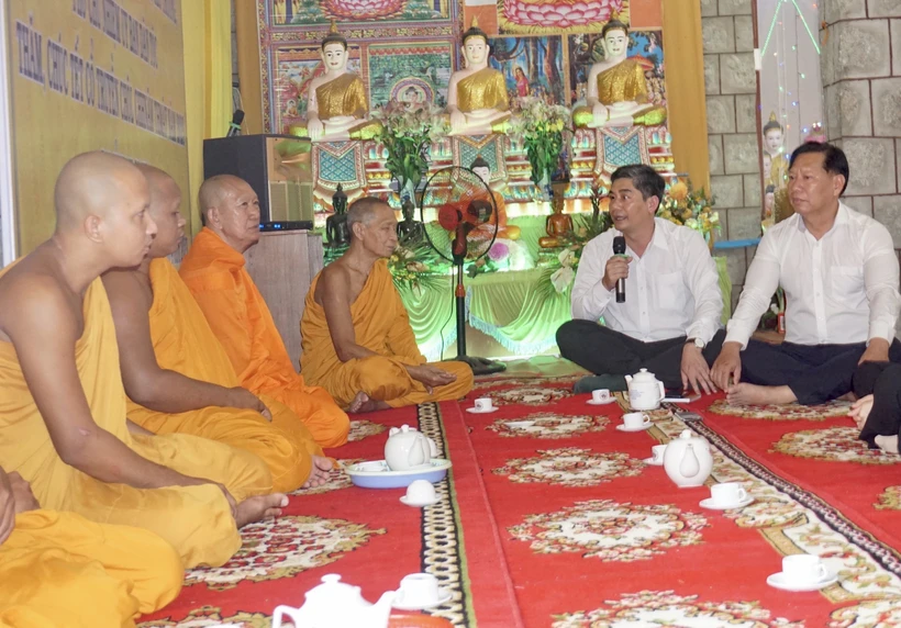 Ủy ban Dân tộc chúc mừng Tết cổ Chôl Chnăm Thmây của đồng bào dân tộc Khmer An Giang