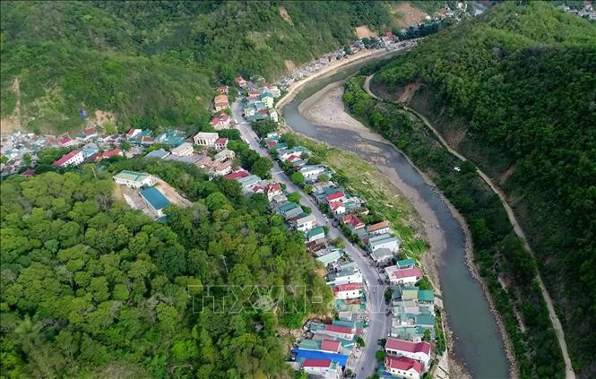 Kỳ tích xây dựng nông thôn mới ở xã vùng cao Hữu Kiệm