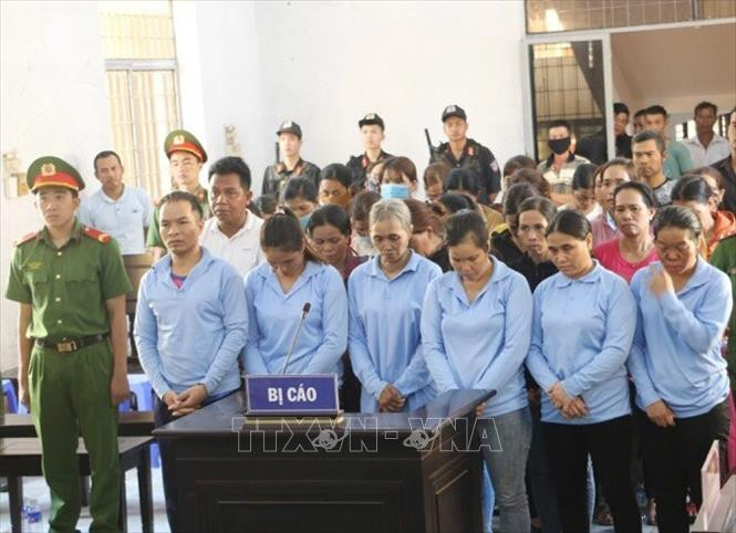 Các bị cáo tại phiên tòa xét xử. Ảnh: TTXVN phát