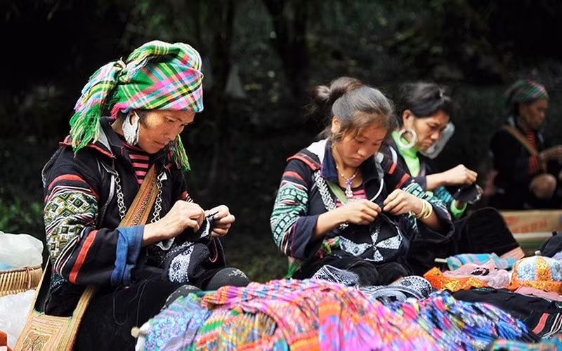 Lào Cai lồng ghép giới và công bằng xã hội trong phát triển du lịch