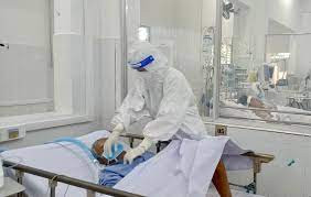 Số ca mắc COVID-19 mới tăng nhẹ, thêm 1 bệnh nhân tại Cần Thơ tử vong