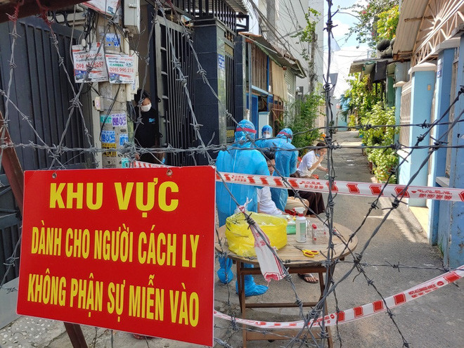 Gần 6.000 ca mắc COVID-19 trong ngày 26/7, Thành phố Hồ Chí Minh có hơn 2 ngàn lượt người đăng ký hỗ trợ