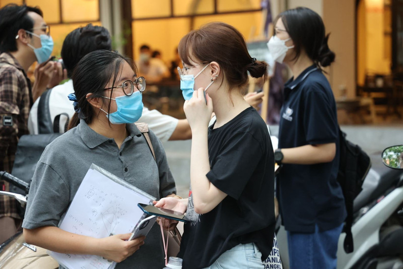 Bộ Giáo dục và Đào tạo chia sẻ về những “điểm lạ” trong phổ điểm thi tốt nghiệp Trung học Phổ thông năm 2021 đợt 1