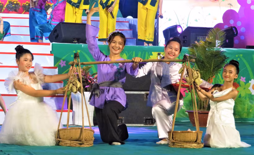 Các tiết mục văn nghệ đặc sắc tại Chương trình. Ảnh: Ánh Tuyết - TTXVN