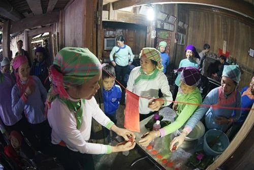 Dân tộc Giáy