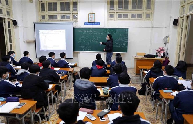 Từ ngày 8/2, học sinh từ lớp 7 - 12 ở Hà Nội đi học trực tiếp