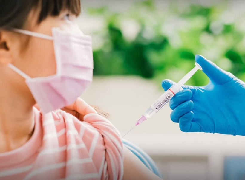 Tiêm vaccine ngừa COVID-19 chỉ giúp giảm nhẹ nguy cơ mắc hội chứng COVID kéo dài