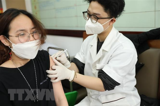 Dịch COVID-19: Ngày 24/3, cả nước ghi nhận 120.000 ca mắc COVID-19, giảm 7.886 ca so với ngày trước đó