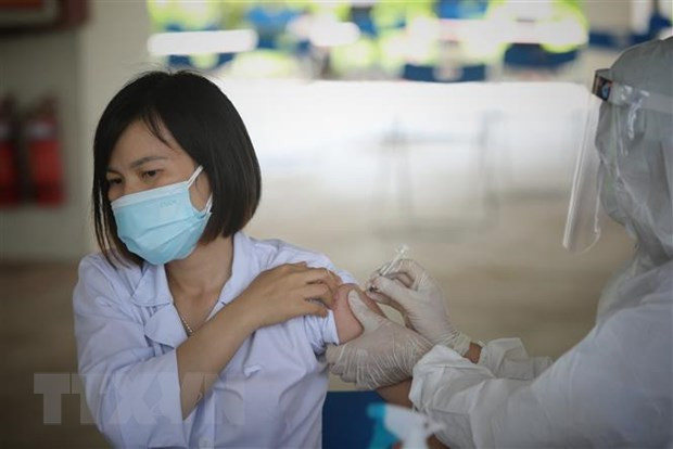 Đề xuất cho doanh nghiệp chủ động đàm phán mua vaccine phòng COVID-19 với các đơn vị cung ứng trên toàn cầu
