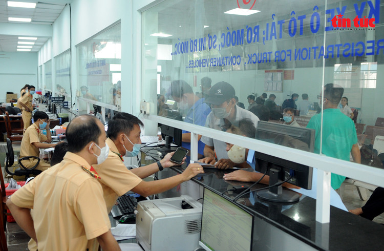 Số hóa việc đăng ký, khai báo phương tiện, tạo thuận lợi cho người dân, bảo đảm phòng, chống dịch COVID-19